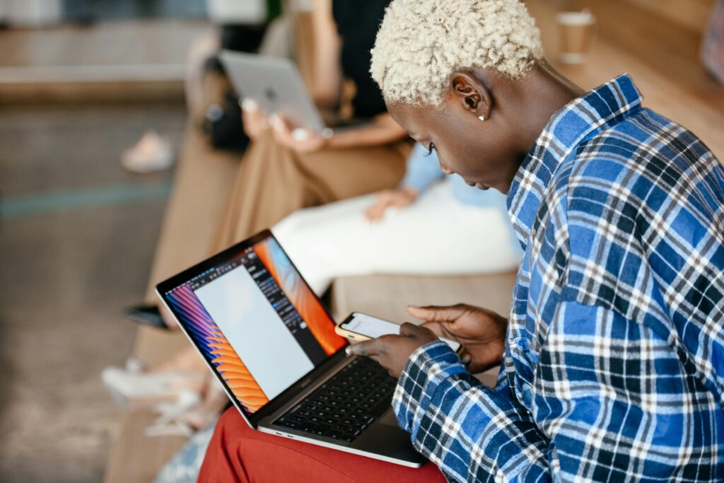 Protecting Your Mental Health While Using Social Media pexels alexander suhorucov 6457546
