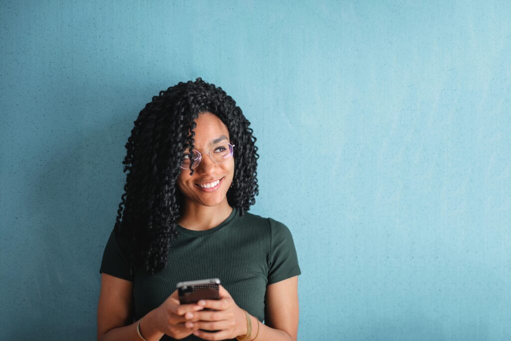 Protecting Your Mental Health While Using Social Media pexels olly 3765164